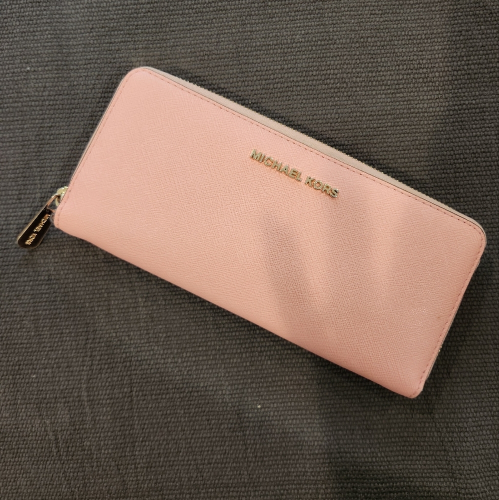 Michael Kors Leather Continental Wristlet Soft Pink